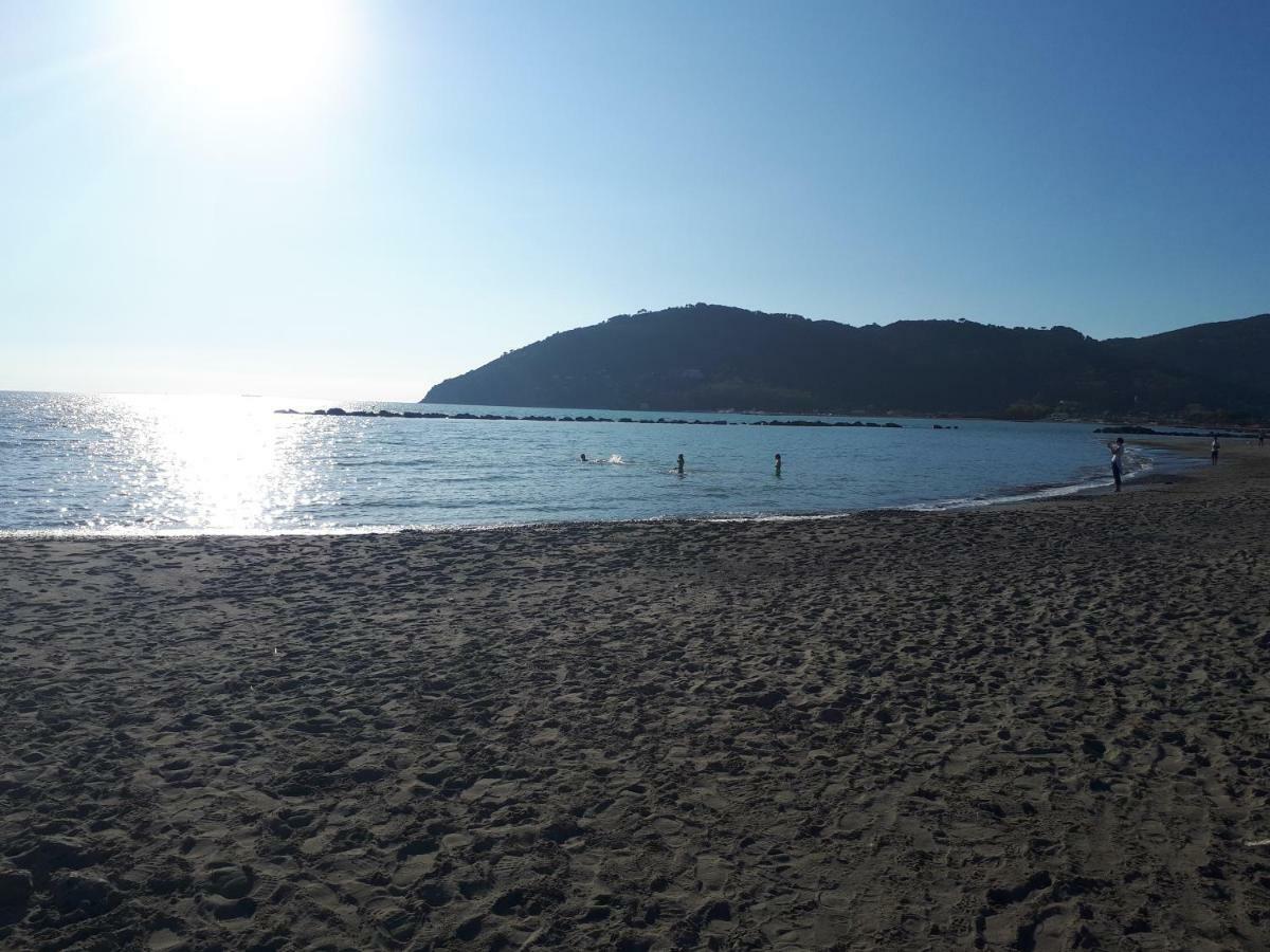 Le Di Sabrina Con Bagno In Sarzana