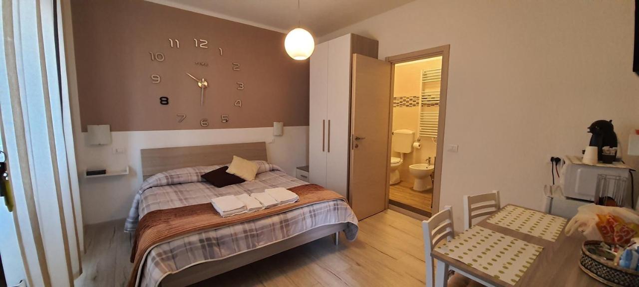 Le Di Sabrina Con Bagno In 3* Sarzana
